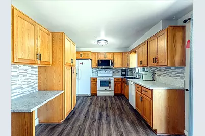 396 W 1130 N, Sunset, UT 84015 - Photo 3