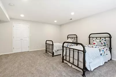 2018 E Twin View Dr S, Millcreek, UT 84109 - Photo 25