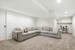 2018 E Twin View Dr S, Millcreek, UT 84109 - Photo 23