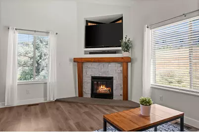 9229 S Jefferson Cv W, Sandy, UT 84070 - Photo 3