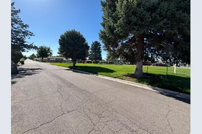 3860 S Midland Dr #C59, Roy, UT 84067 - Photo 25