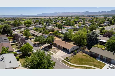 6296 S Dusty Cir W, Taylorsville, UT 84129 - Photo 5