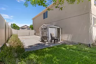 211 W Kestrel Dr, Saratoga Springs, UT 84045 - Photo 25