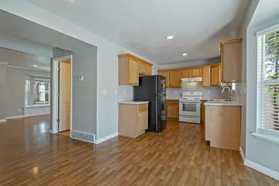 3155 W Davencourt Loop, Lehi, UT 84043 - Photo 7