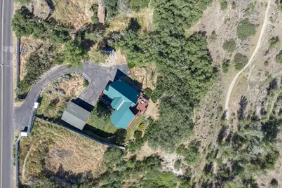 2105 E Dimple Dell Rd, Sandy, UT 84092 - Photo 25