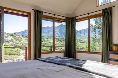 2105 E Dimple Dell Rd, Sandy, UT 84092 - Photo 15