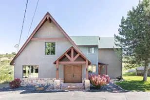 2105 E Dimple Dell Rd, Sandy, UT 84092 - Photo 35