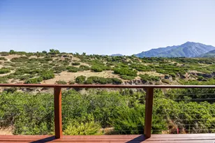 2105 E Dimple Dell Rd, Sandy, UT 84092 - Photo 31