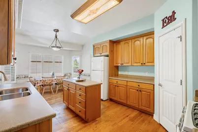 12384 S Overlook Ct, Riverton, UT 84065 - Photo 15