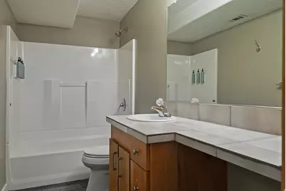 1376 W Jordan Hills Dr, South Jordan, UT 84095 - Photo 33
