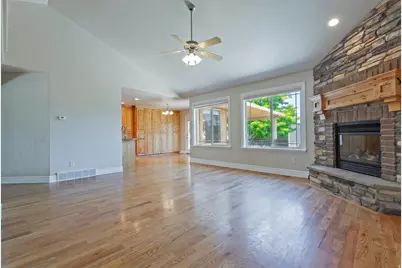 1376 W Jordan Hills Dr, South Jordan, UT 84095 - Photo 11