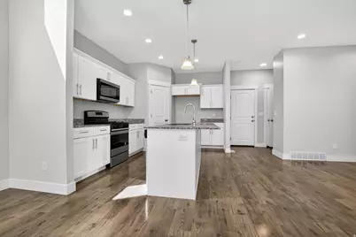 4416 W Defender Dr, Herriman, UT 84096 - Photo 31