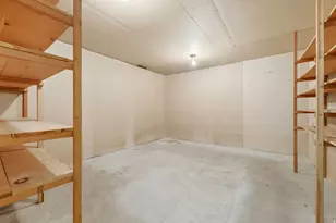 8342 S Van Buren St, Midvale, UT 84047 - Photo 23