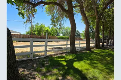 1846 E Charleston Ln, Holladay, UT 84121 - Photo 13