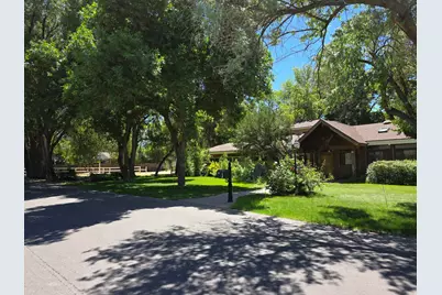 1846 E Charleston Ln, Holladay, UT 84121 - Photo 3