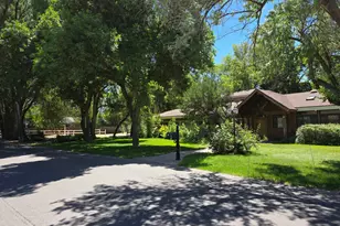 1846 E Charleston Ln, Holladay, UT 84121 - Photo 3