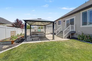 692 W Baxter Ln, Saratoga Springs, UT 84045 - Photo 25