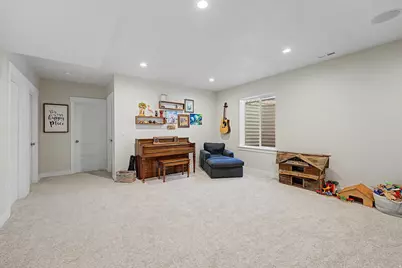 692 W Baxter Ln, Saratoga Springs, UT 84045 - Photo 21