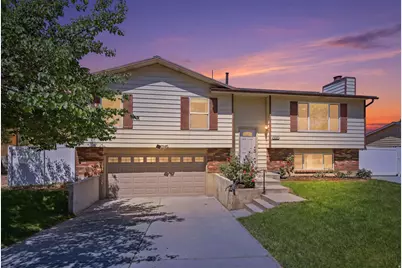 11042 S Lindon Rd E, Sandy, UT 84092 - Photo 1