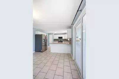 11042 S Lindon Rd E, Sandy, UT 84092 - Photo 7