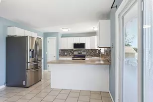 11042 S Lindon Rd E, Sandy, UT 84092 - Photo 7