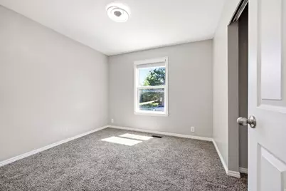 11042 S Lindon Rd E, Sandy, UT 84092 - Photo 17