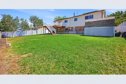 11042 S Lindon Rd E, Sandy, UT 84092 - Photo 23