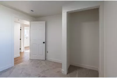 4905 S Southridge Dr W, Taylorsville, UT 84129 - Photo 25