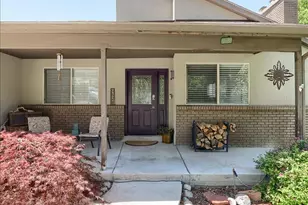 9628 S 2760 E, Sandy, UT 84092 - Photo 3