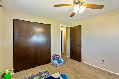 5045 S 2500 W, Roy, UT 84067 - Photo 17
