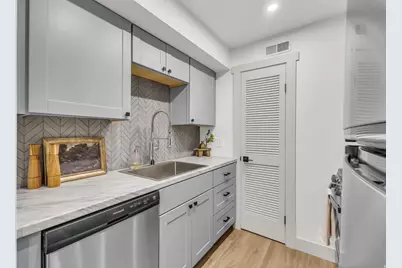 88 W 50 S #C-8, Centerville, UT 84014 - Photo 9