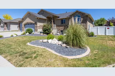 620 W 3600 S, Riverdale, UT 84405 - Photo 1