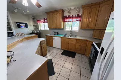 165 W 800 S, Wellsville, UT 84339 - Photo 5