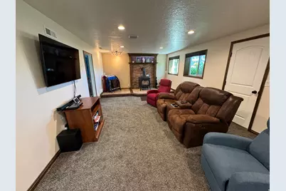 165 W 800 S, Wellsville, UT 84339 - Photo 17
