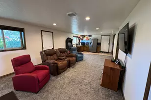 165 W 800 S, Wellsville, UT 84339 - Photo 19