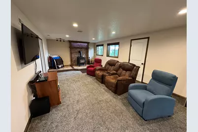 165 W 800 S, Wellsville, UT 84339 - Photo 15