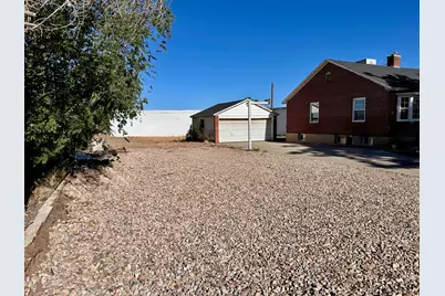 877 N Main St, Nephi, UT 84648 - Photo 15