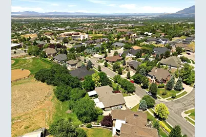 1561 E Lakeview Way S, Ogden, UT 84403 - Photo 45