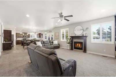 2534 N 1275 W, Clinton, UT 84015 - Photo 5