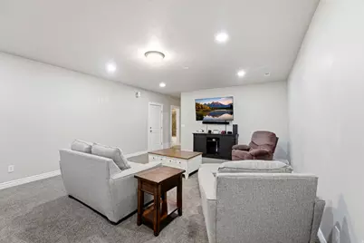 2534 N 1275 W, Clinton, UT 84015 - Photo 37