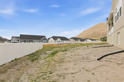 8665 Halloran Ct, Lake Point, UT 84074 - Photo 47