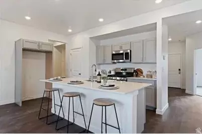1574 E Pheasant Rd #211, Eagle Mountain, UT 84005 - Photo 5