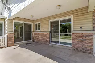 396 E 700 S, Centerville, UT 84014 - Photo 23