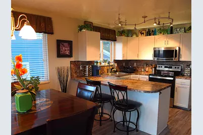 930 N Newberg Dr #1, Garden City, UT 84028 - Photo 9