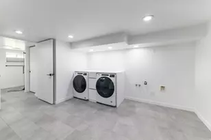 3070 E Little Cottonwood Rd S, Sandy, UT 84092 - Photo 17