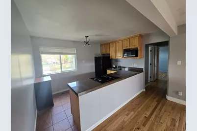 650 N 300 W #206, Salt Lake City, UT 84103 - Photo 3