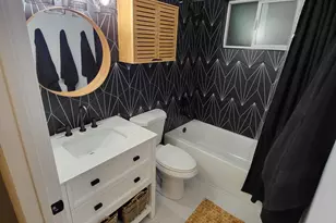 650 N 300 W, Salt Lake City, UT 84103 - Photo 7