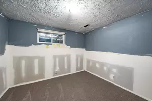 9542 S David St, Sandy, UT 84070 - Photo 31