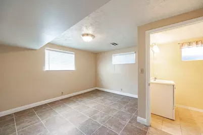 9542 S David St, Sandy, UT 84070 - Photo 27