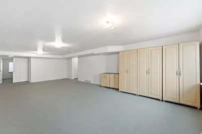 12758 S Marks Way W, Riverton, UT 84065 - Photo 37